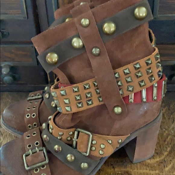 Jeffrey Campbell Budgie boot size 9 - Picture 6 of 10